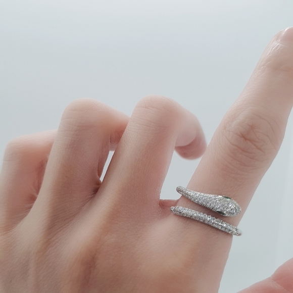 Beautiful Sterling Silver Statement snake ring - Picture 3 of 3